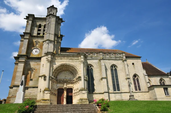 Oise, de historische kerk van Montjavoult — Stockfoto