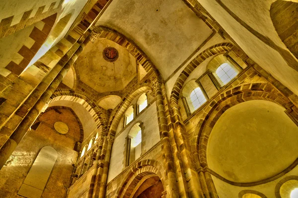 Francia, pittoresca città di Cluny in Saone et Loire — Foto Stock