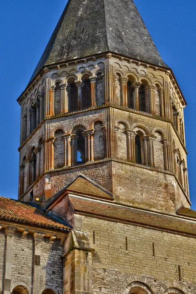 França, pitoresca cidade de Cluny em Saone et Loire — Fotografia de Stock