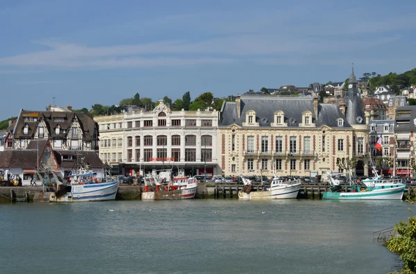 França, a pitoresca cidade de Trouville — Fotografia de Stock