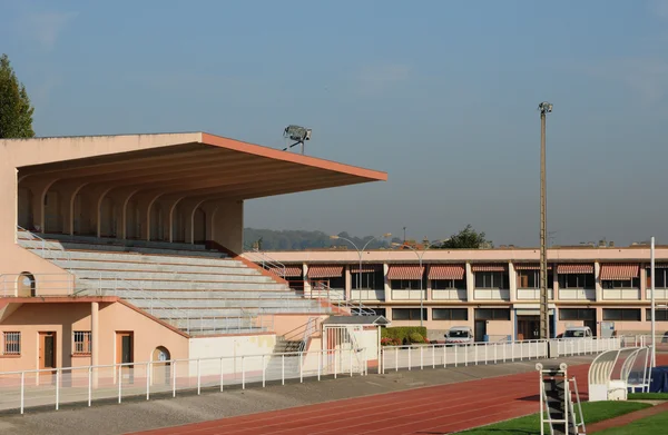 Francia, el estadio de Les Mureaux — Foto de Stock