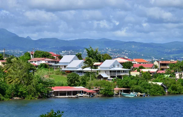 Martinique, schilderachtige stad van Les Trois Ilets in West-Indië — Stockfoto