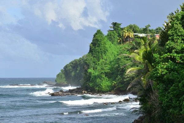 Martinique, schilderachtige stad van Marigot in West-Indië — Stockfoto