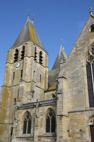 Francia, il pittoresco villaggio di Ecouis — Foto Stock