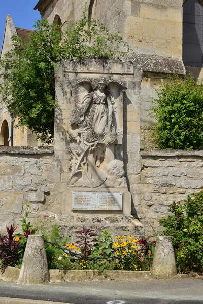 Oise, Bouconvillers의 아름 다운 전쟁 기념관 — 스톡 사진