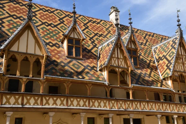 França, antiga e pitoresca cidade de Beaune — Fotografia de Stock
