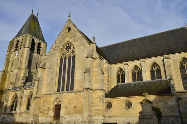 Frankrike, historiska collegiate church i Ecouis — Stockfoto