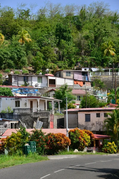 Martinica, la pintoresca ciudad de Le Precheur en Indias Occidentales —  Fotos de Stock