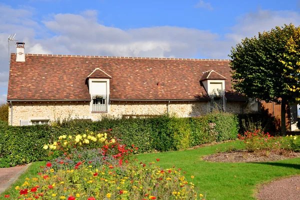 France, the picturesque village of Bazoches sur Guyonne — Stock Photo, Image