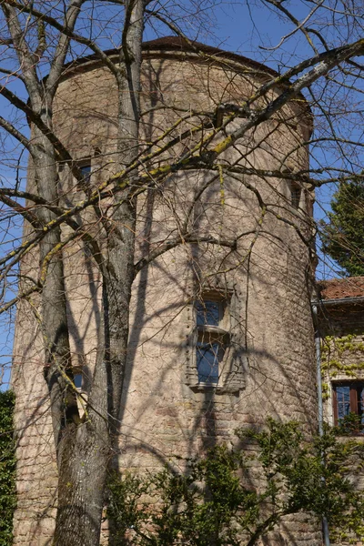 Frankrike, pittoreska byn av Ige i Saone et Loire — Stockfoto