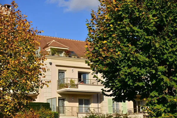 Francie, v malebné vesničce chevreuse — Stock fotografie