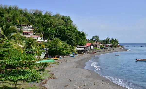 Martinique, de schilderachtige stad van Le Precheur in West-Indië — Stockfoto