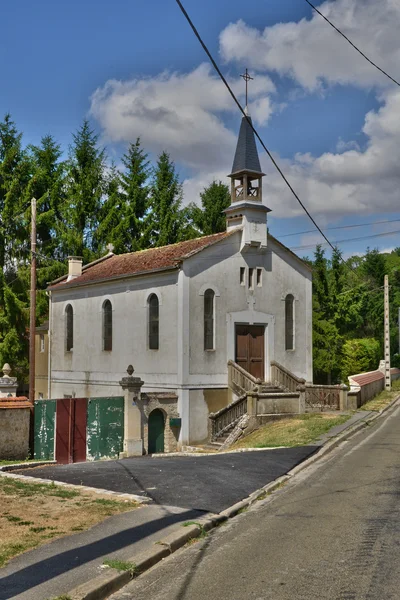 Ile de france, malerisches dorf vienne en arthies — Stockfoto