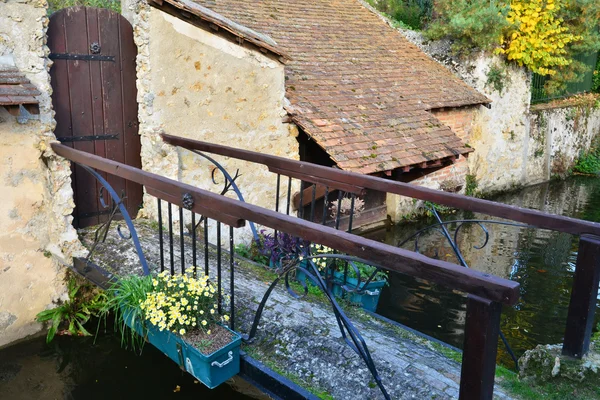 França, a pitoresca aldeia de Chevreuse — Fotografia de Stock