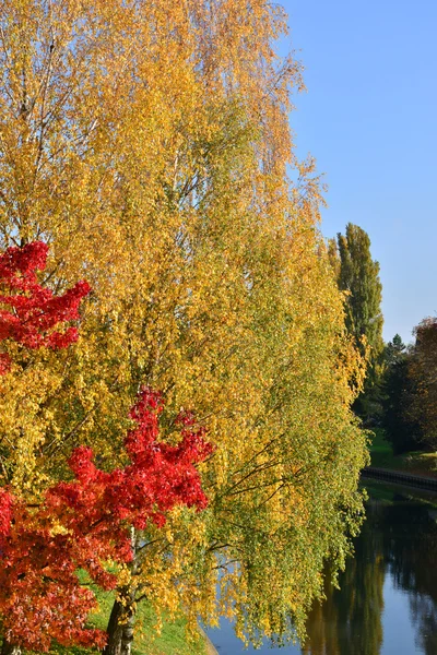 Ile de france, malerische Stadt meulan en yvelines — Stockfoto