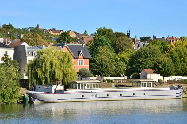 Ile de France, Picturesque city of triel sur seine – stockfoto