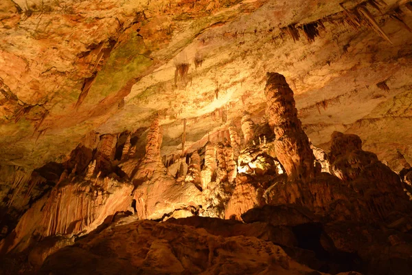 Eslovênia, caverna pitoresca e histórica de Postojna — Fotografia de Stock