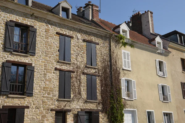 Francia, la pintoresca ciudad de Meulan — Foto de Stock