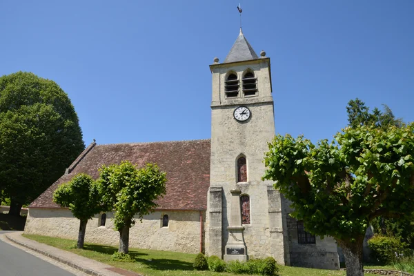 França, a pitoresca aldeia de ronquerolles — Fotografia de Stock
