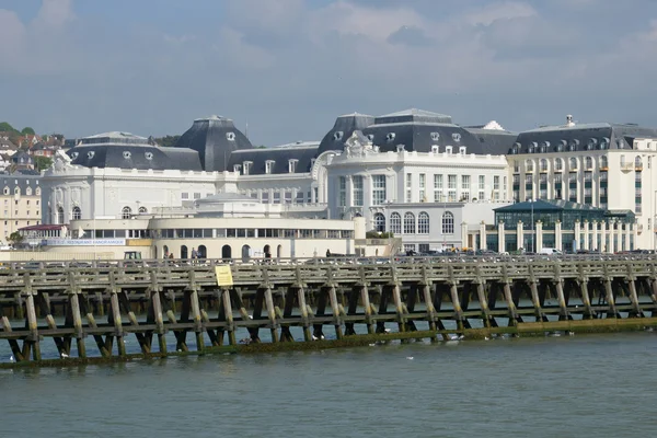 Francia, la pintoresca ciudad de Trouville — Foto de Stock