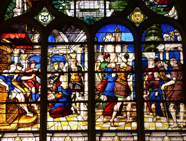 Francia, la pintoresca catedral de Pontoise en Val d Oise —  Fotos de Stock