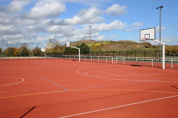 Frankreich, yvelines, ein sportplatz in les mureaux — Stockfoto