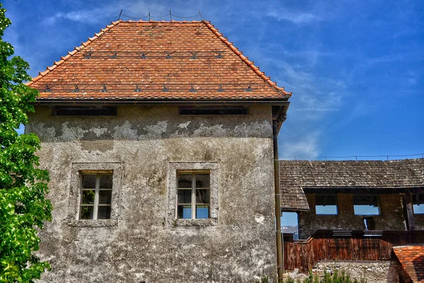 Slovinsko, malebný hrad Bledu v balkánské — Stock fotografie