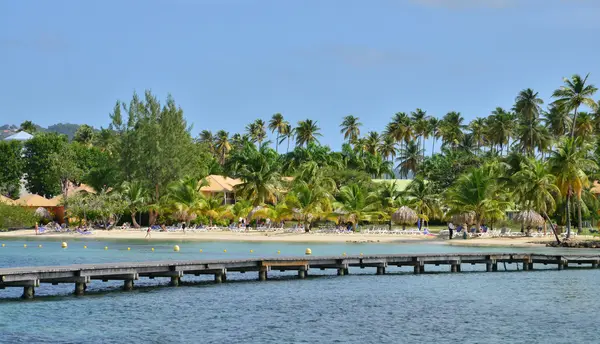 Martinique, malerisches dorf sainte anne in westindien — Stockfoto