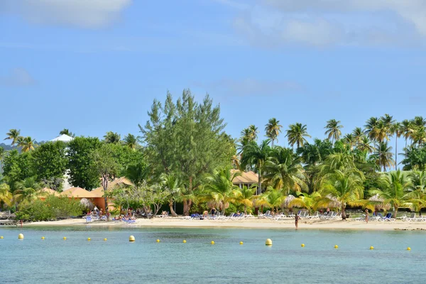 Martinique, pittoreske dorp van Sainte Anne in West-Indië — Stockfoto