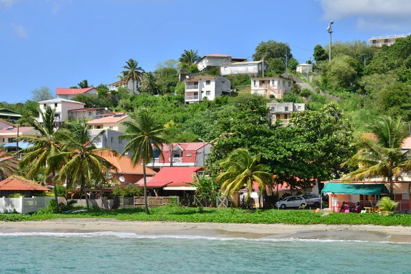Martinik, malebné město Le diamant v západní Indii — Stock fotografie