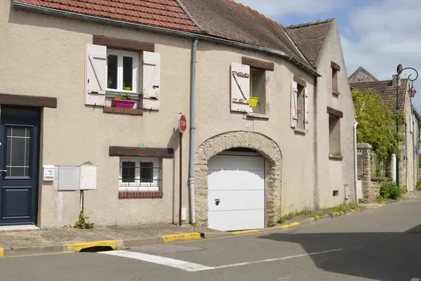 Frankreich, das malerische Dorf follainville dennemont — Stockfoto