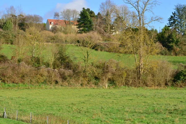 França, a pitoresca vila de gaillon sur montcient — Stok fotoğraf