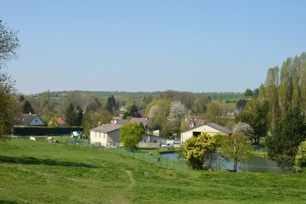 Франция, живописная деревня Серенкур — стоковое фото