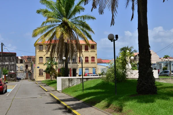 Caraïbes,, la ville pittoresque de Saint Pierre aux Antilles — Photo