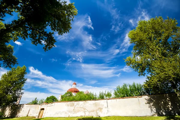 Céu azul com nuvens — Fotografia de Stock