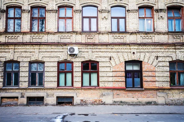 Alte Straßenmauer — Stockfoto