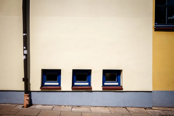 Parede de rua amarela moderna — Fotografia de Stock