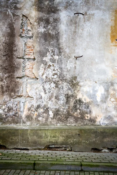 Ηλικίας ασβεστοκονιάματος ραγισμένα τοίχο — Φωτογραφία Αρχείου