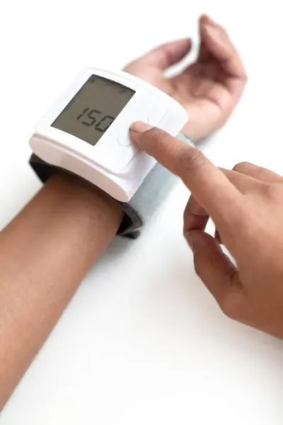 Woman Checking Her Blood Pressure — Stock Photo, Image