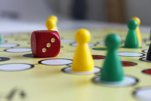 Oyun oyun şekil boardgame şans kızgın — Stok fotoğraf