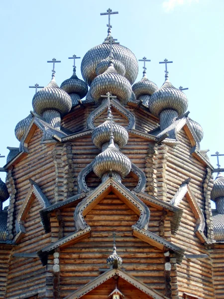 Kirche Holz Dorf Russland Sankt Petersburg Architektur traditionell tradizione — Foto Stock
