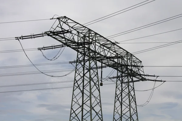 Torre elétrica pilão energia de alta tensão Strom — Fotografia de Stock