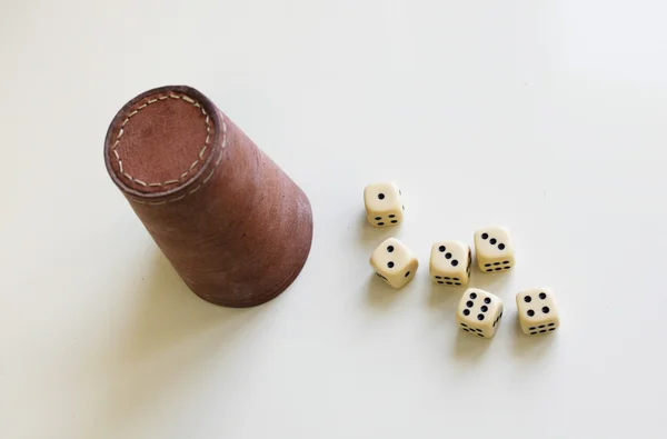 Příběh Kniffel wuerfel kostky číslo hry — Stock fotografie