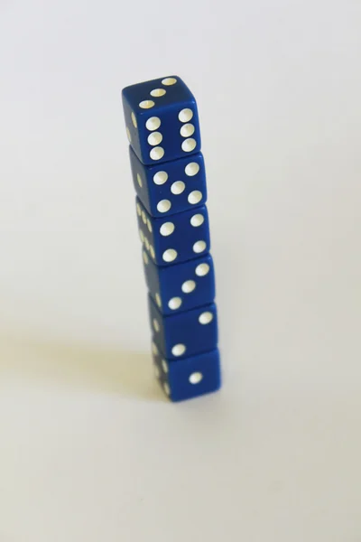 Wuerfel Spiel hry kostky hnít blau číslo — Stock fotografie