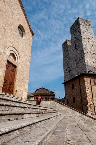 Architektura detaily a věže na San Gimignano — Stock fotografie