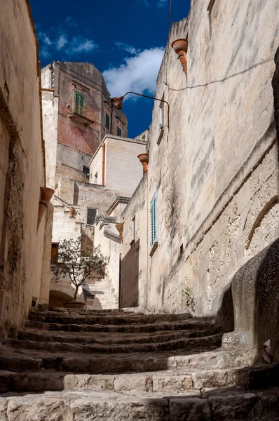 Street view of Via San Martino in Matera ancient town — Stock Photo, Image