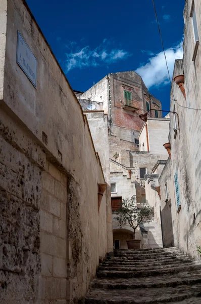 Street view of Via San Martino in Matera ancient town — Stock Photo, Image