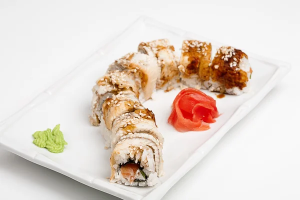 De sushi roll met paling — Stockfoto