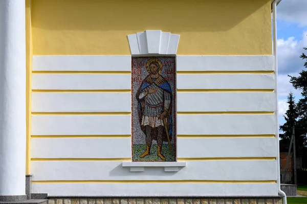 Mozaiková Ikona Nejsvětějšího Prince Alexandra Něvského Západní Fasádě Katedrály Nanebevzetí — Stock fotografie