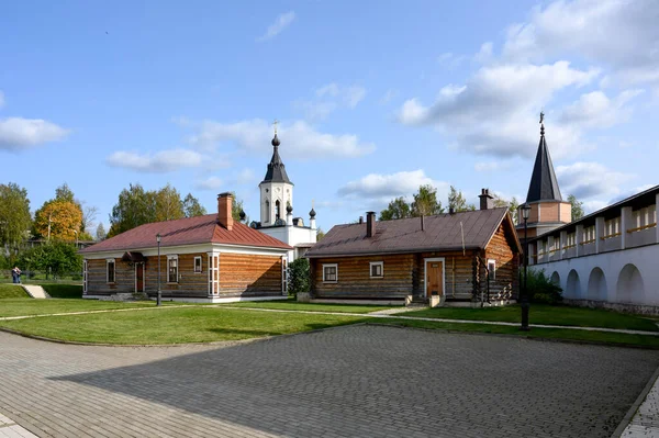 Території Староцького Свято Дорміцівського Монастиря Стариця Тверська Область Російська Федерація — стокове фото